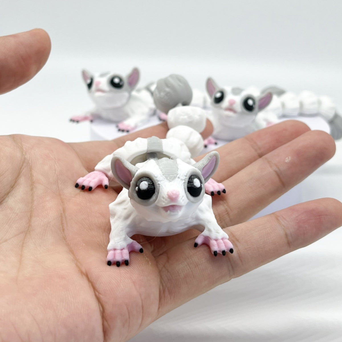 Articulated 3D Printed Sugar Glider Figurine - Poseable Limbs & Tail, Cute Pocket Pet Decor, Unique Birthday & Holiday Gift for Animal Lovers, friends & Collectors (Adorable Miniature Wildlife Art)